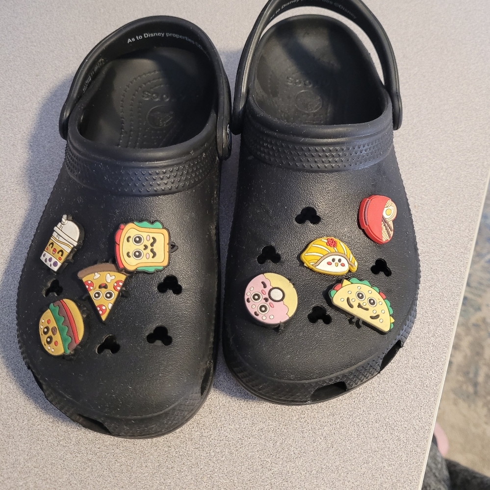 Disney crocs size 5-7 with food toppers (removable)